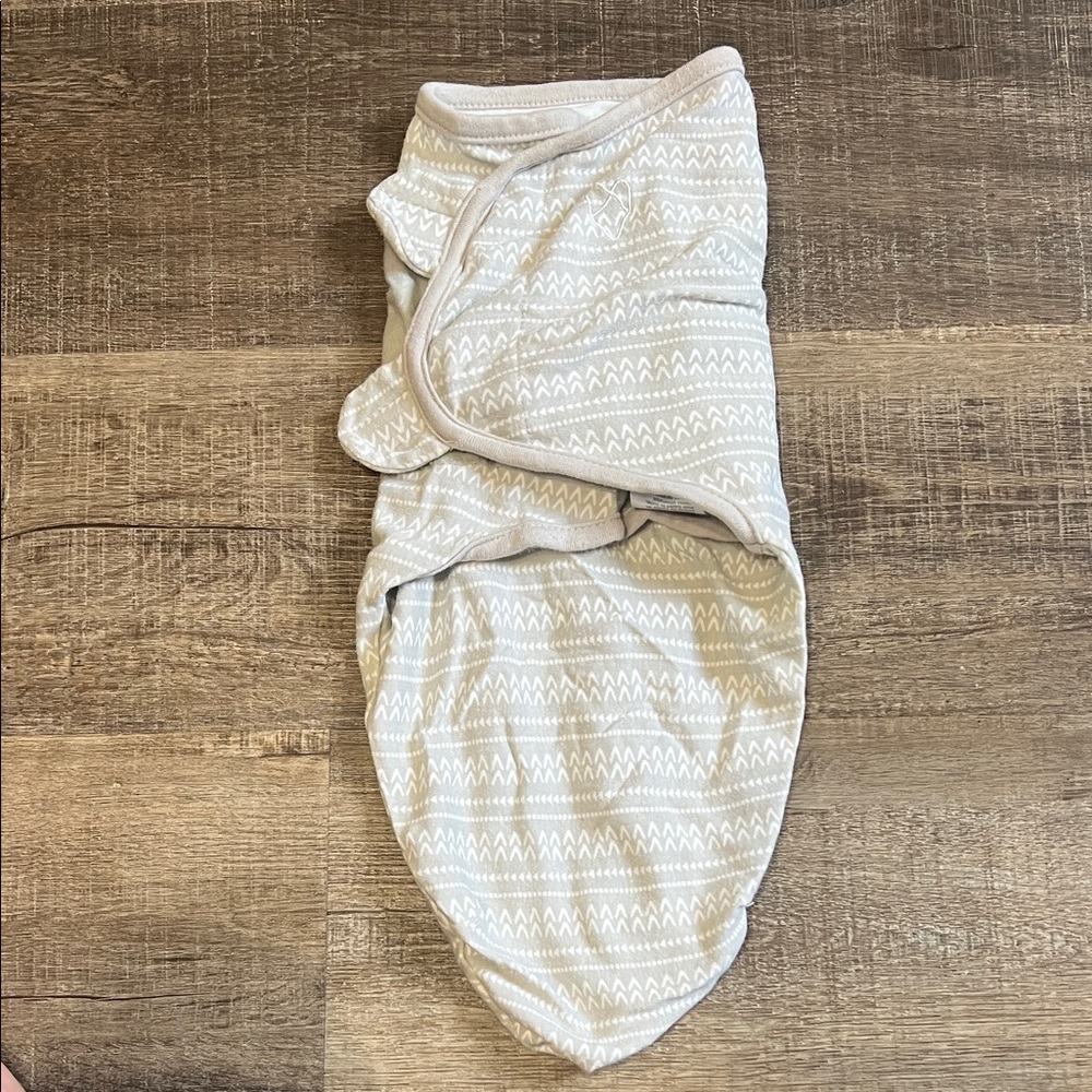 SwaddleMe Cream and White Sleep Sack